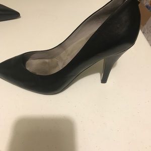 Kenneth Cole Black 11 women’s high heels